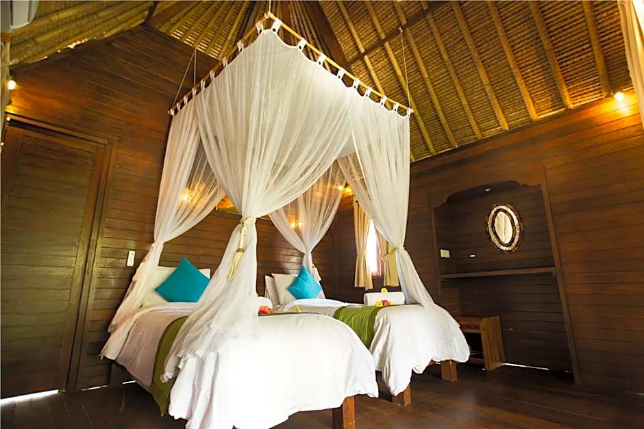 Sunset Coin Lembongan