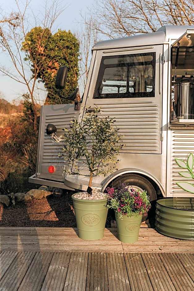 Woodlands House with Hot Tub