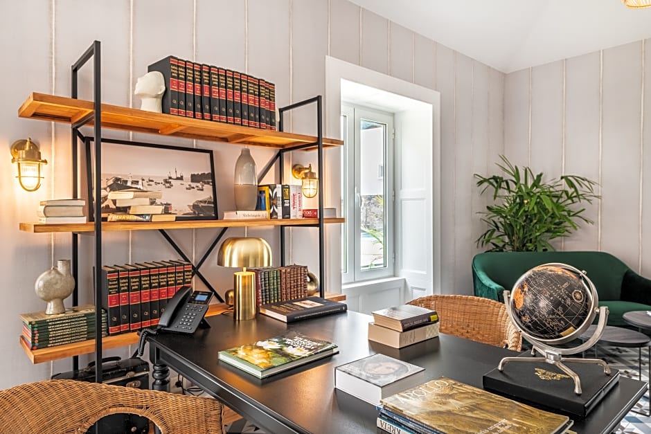 Pestana Fisherman Village