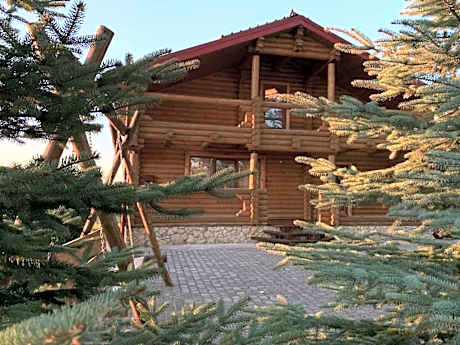 Міні готель біля річки Іква