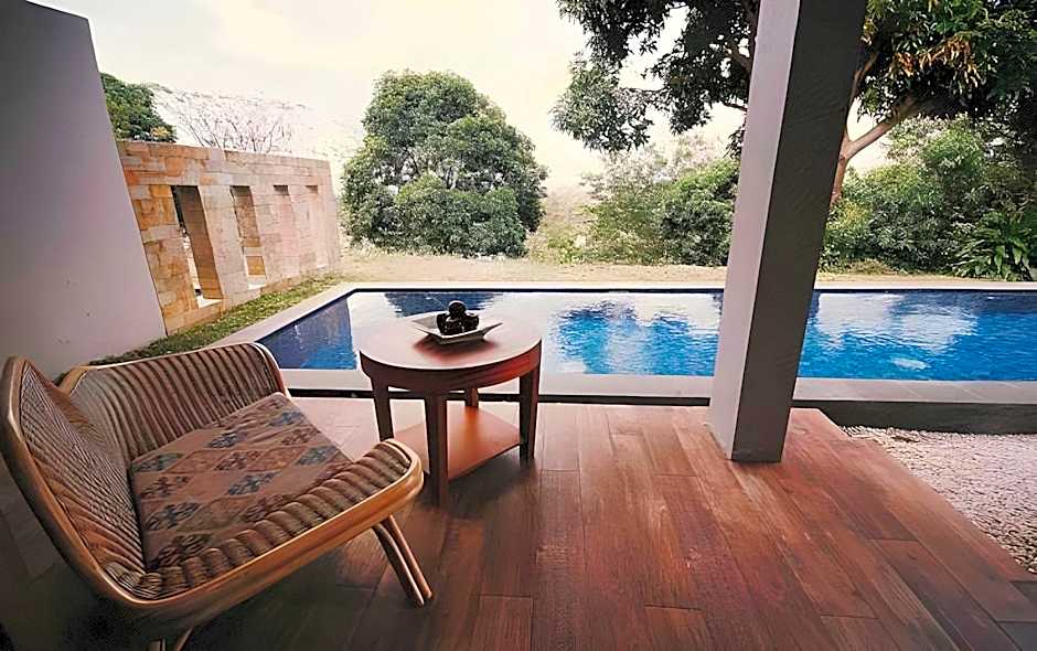 Patra Semarang Hotel & Convention