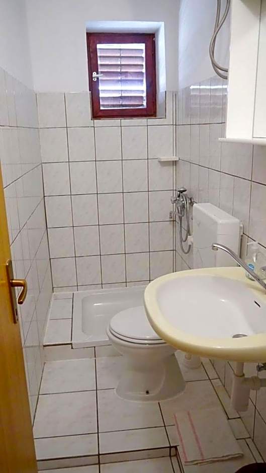 Cozy 1 bedroom apartment with sea view