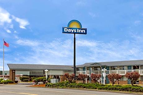 Days Inn by Wyndham Auburn
