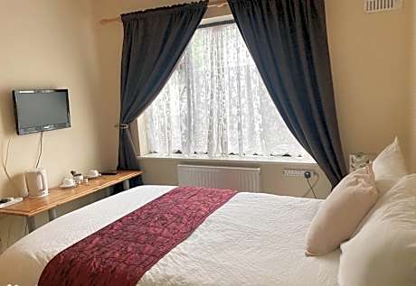 Single Room with Private Bathroom