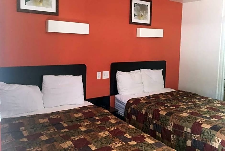 Travelodge by Wyndham Sacramento Convention Center