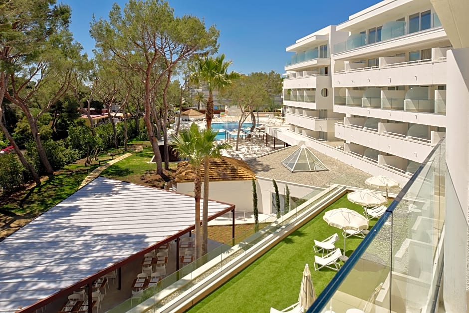 Iberostar Waves Cristina