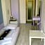Scotty's Boutique Hotel