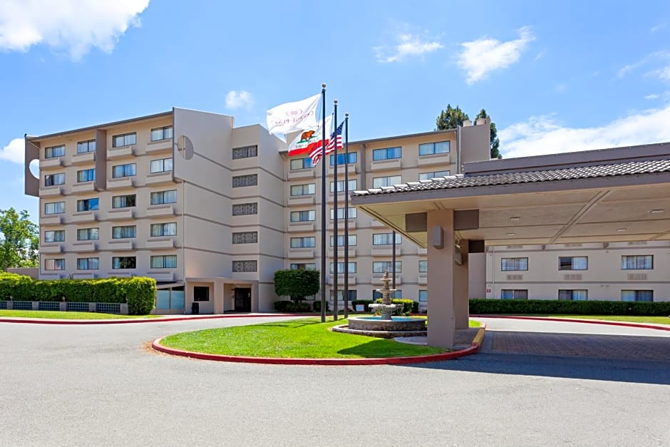 Crowne Plaza Silicon Valley North - Union City