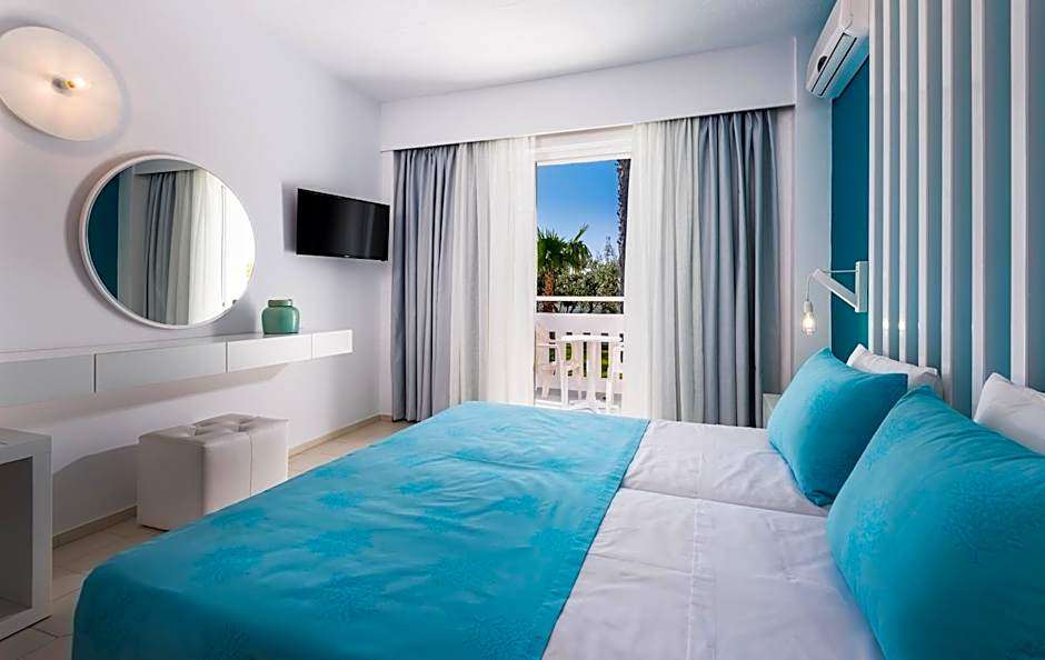 Gaia in Style - Adults Only