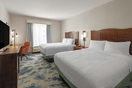 Executive Queen Room with Two Queen Beds and Water View - Non-Smoking