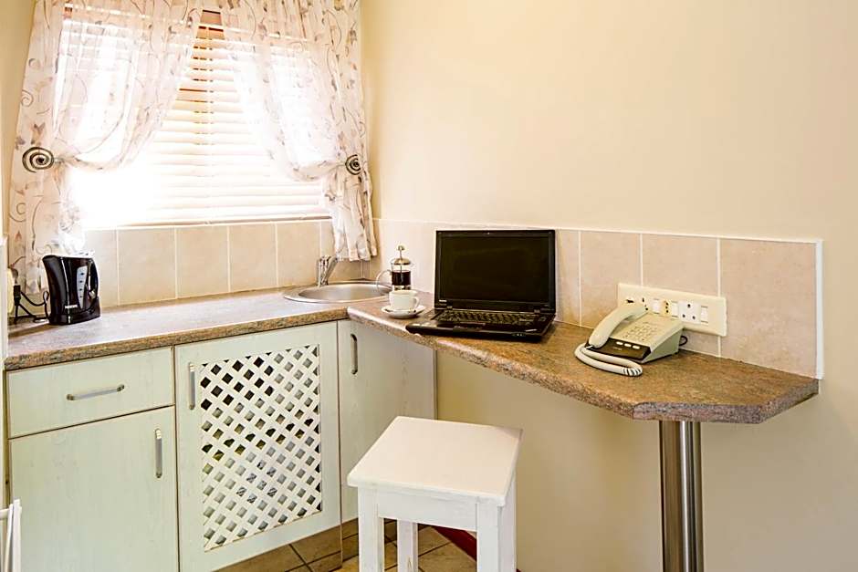 Kingfisher GuestHouse