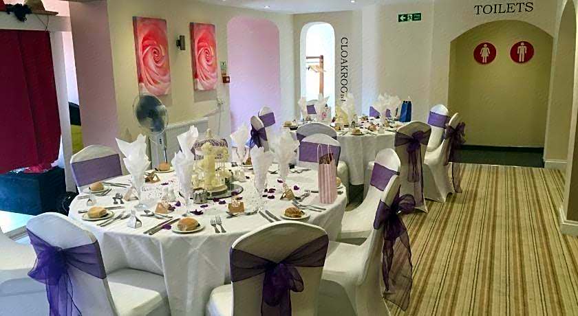 Royal Hotel