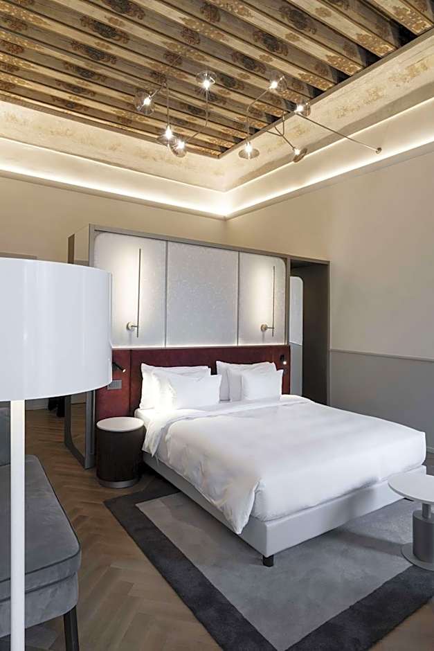 Radisson Collection Hotel, Palazzo Nani Venice