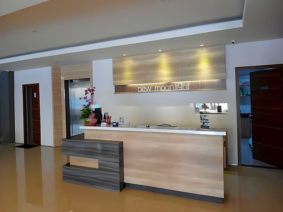 New Moonlight Hotel
