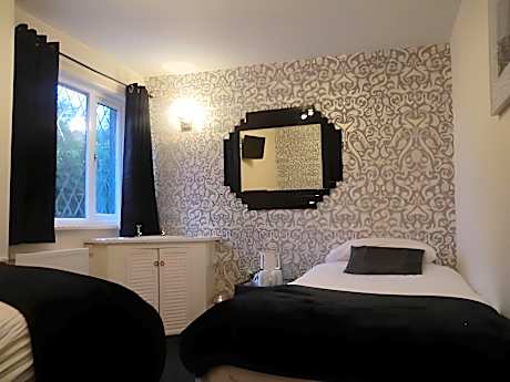 Twin Room with Shared Bathroom