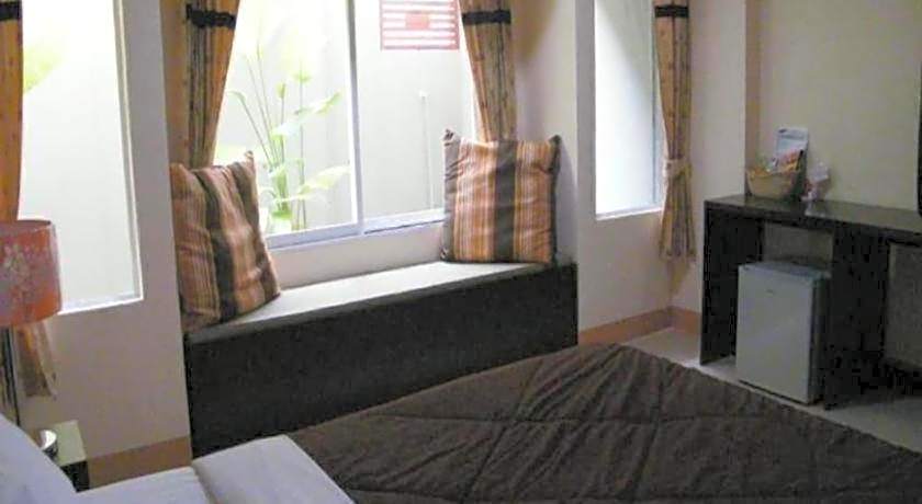 Winhouse Hotel