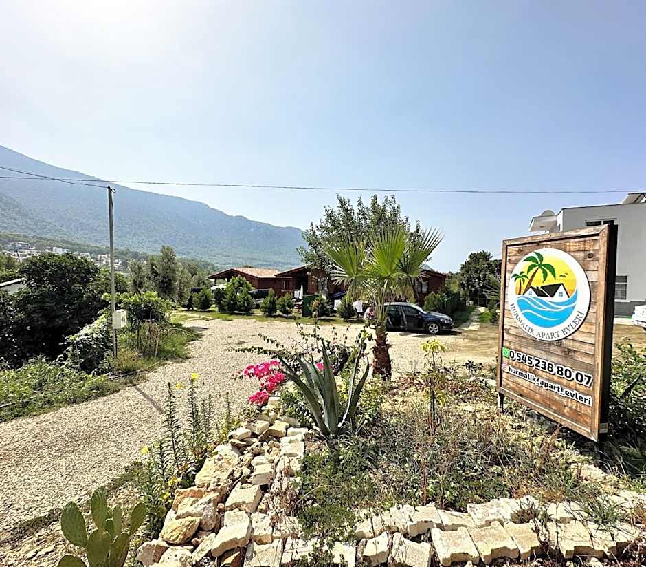 Hurmalik Aparts & Bungalows - Family Bungalows - Large Garden Bungalow with Barbecue