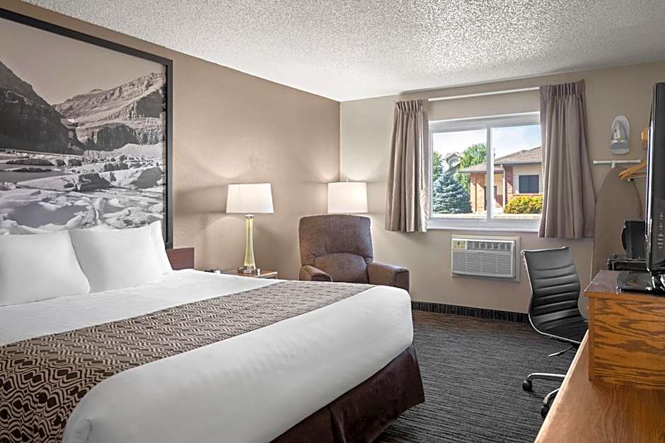 Super 8 by Wyndham Lewistown