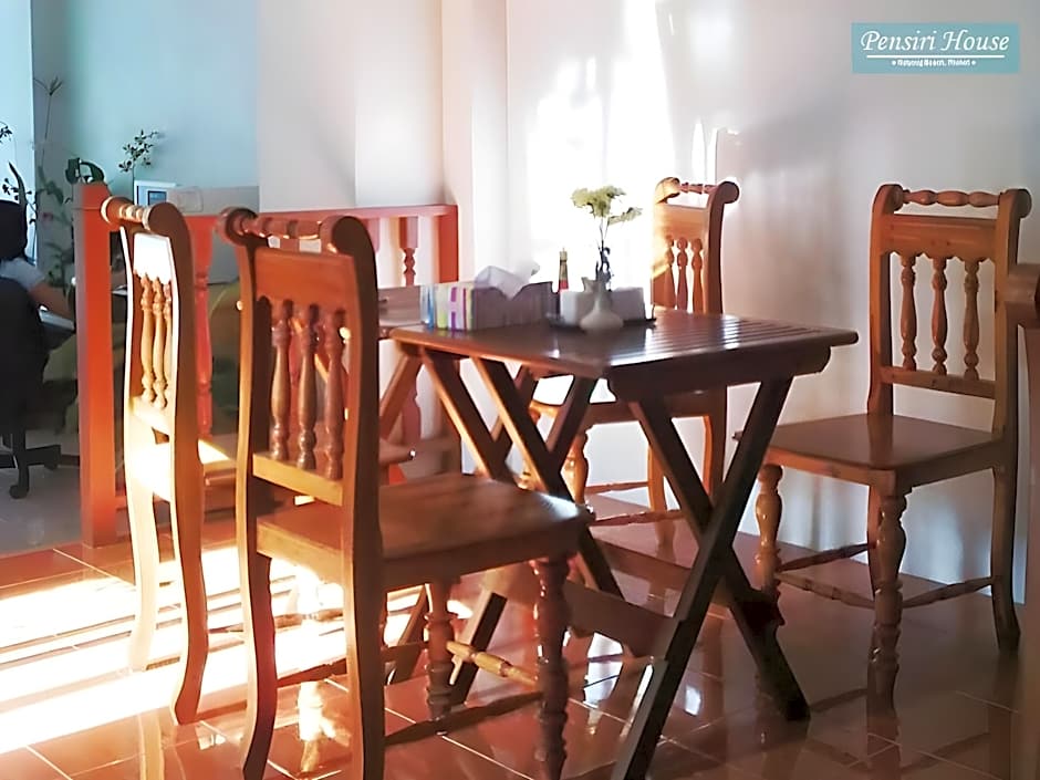 Pensiri House