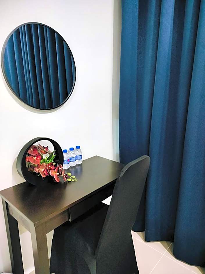 TAMU ROOMSTAY TOK MOLOR