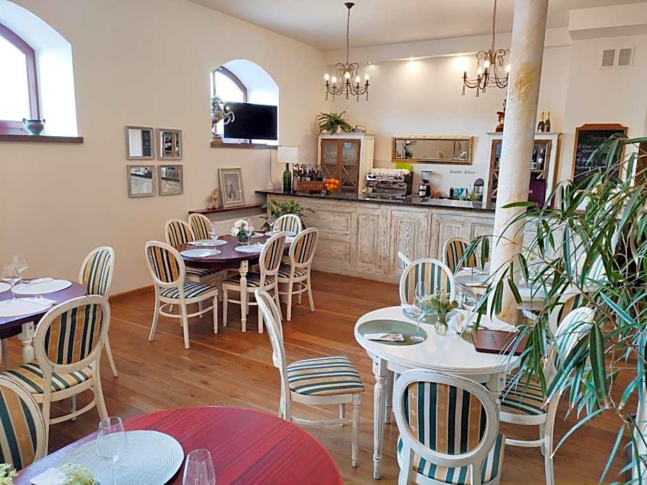 Hotel Sandro Silver & Spichlerz Antoniny