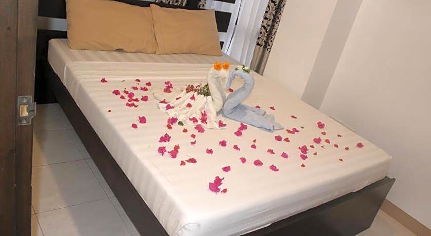 Anahaw Studio Suites