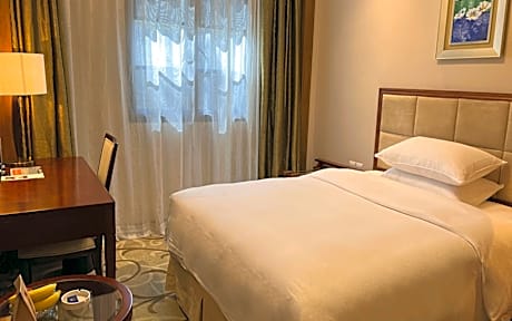 Boutique Queen Room
