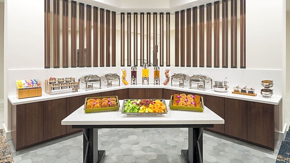 DoubleTree by Hilton San Diego Del Mar