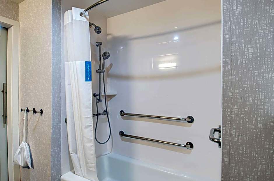 Hampton Inn & Suites Portland West
