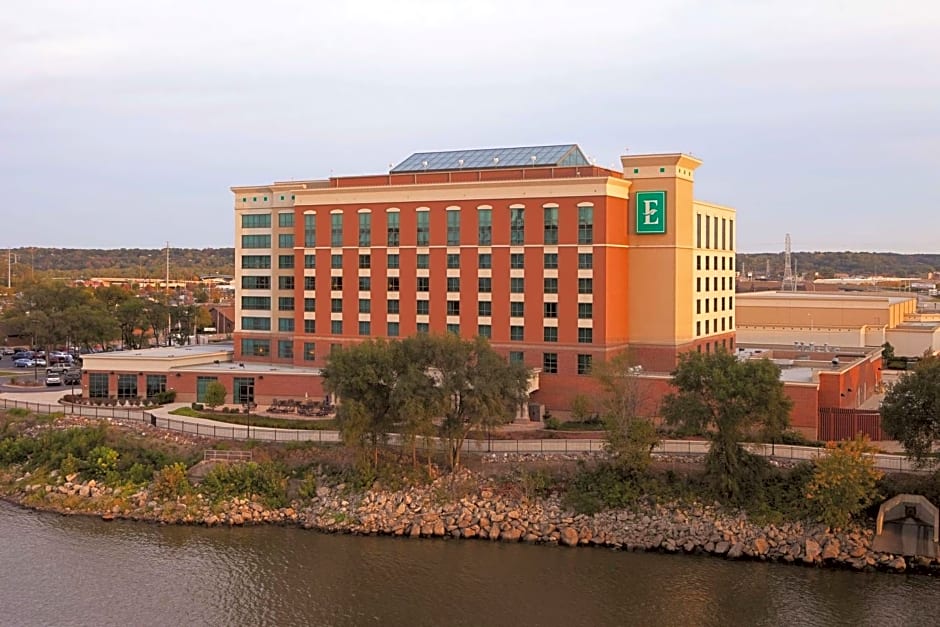 Embassy Suites by Hilton E Peoria Riverfront Conf Center