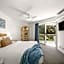 Surfside Buddina Beachfront 3bed Apt - Direct Beach Access