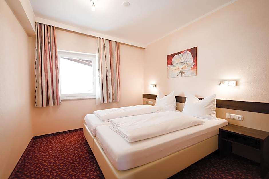 Aparthotel Dorfplatzl Garni
