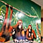 OYO 90979 Sianglory Inn