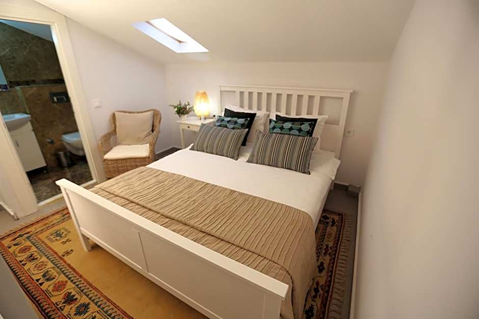 Truemar Hotels & Suites