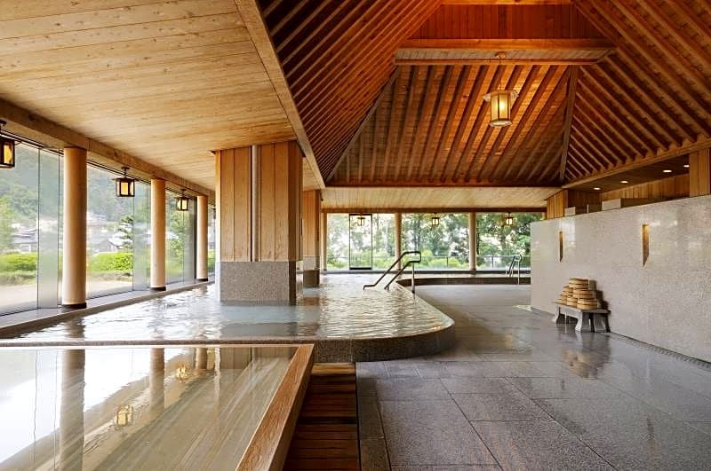 Gero Onsen Suimeikan