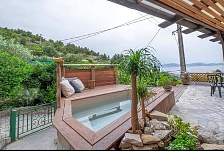 Alt Niolon Maison, piscine vue mer et Marseille