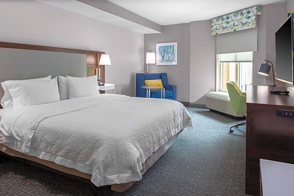 Hampton Inn By Hilton & Suites Arlington Crystal City DCA