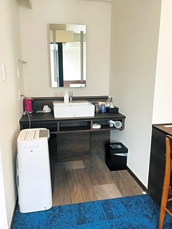 Twin  Room