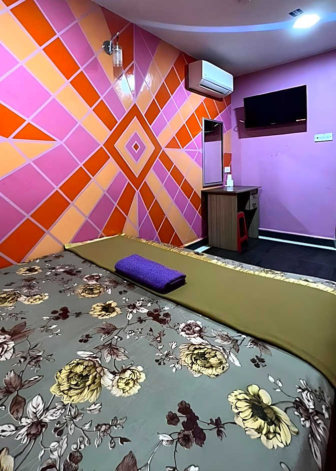 DE GLORY HOTEL USJ 21