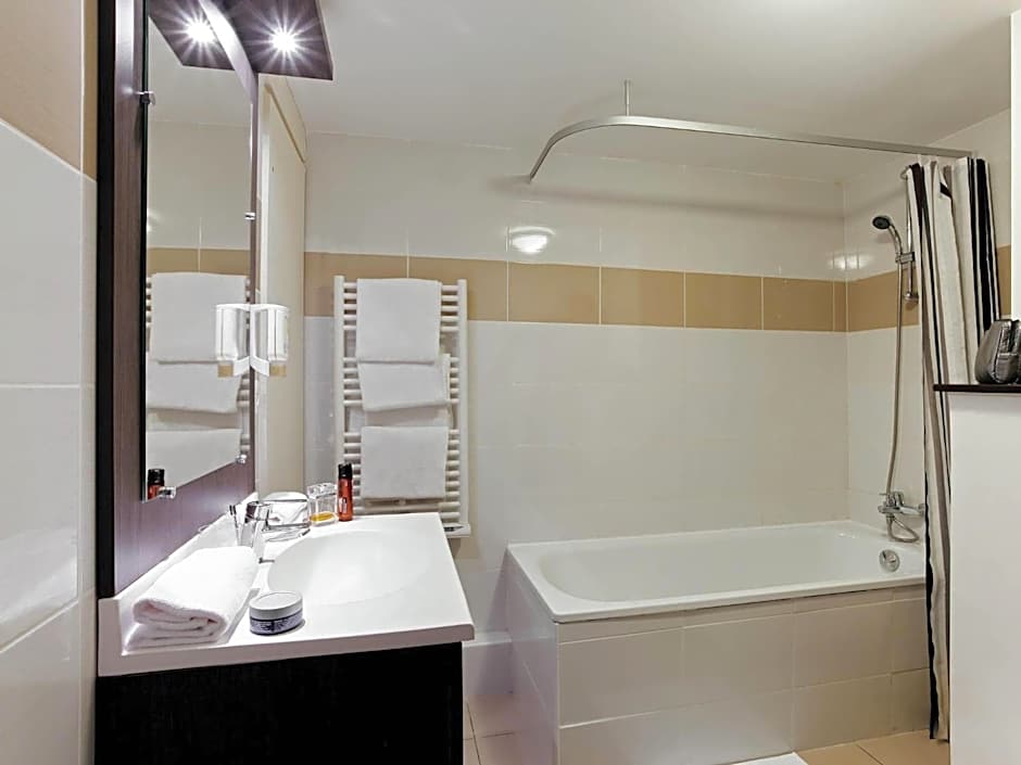 Adagio Access Marseille Saint Charles Aparthotel