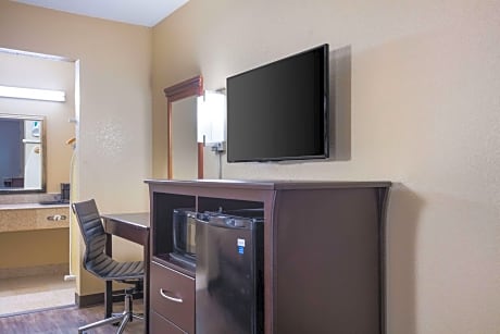 2 Double Beds, Efficiency, No Smoking