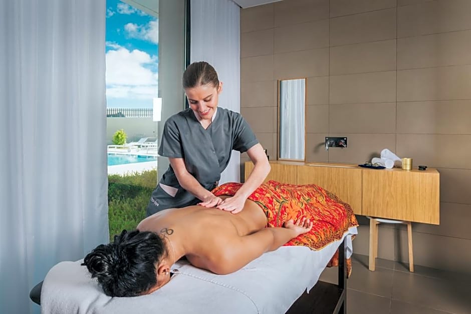 Vila Baleira Village