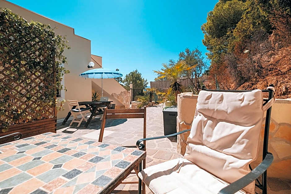 Villa Bella Salmagi - Surya Sardinia Holidays & Yoga