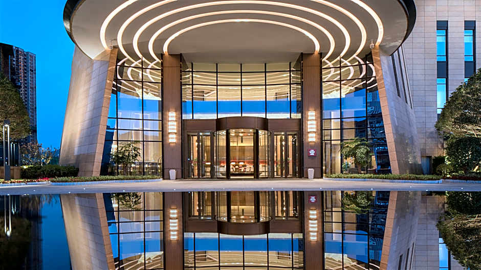 Xiangxi Crown International Hotel