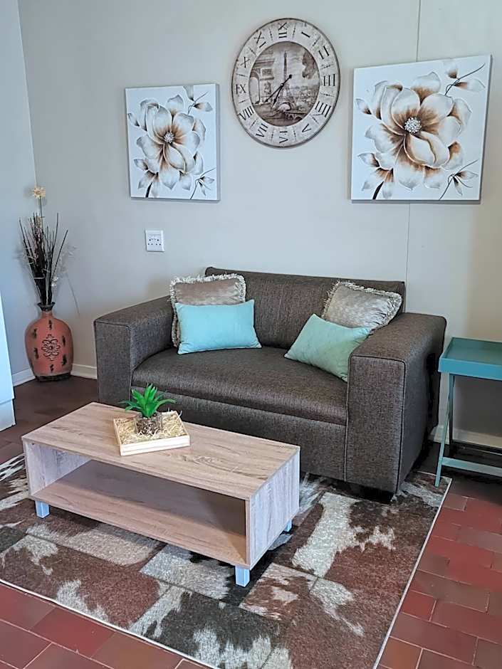 DR M BEAUTY LOUNGE AND GUEST HOUSE