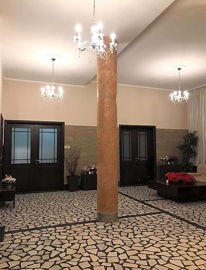 Golden Inn Hotel