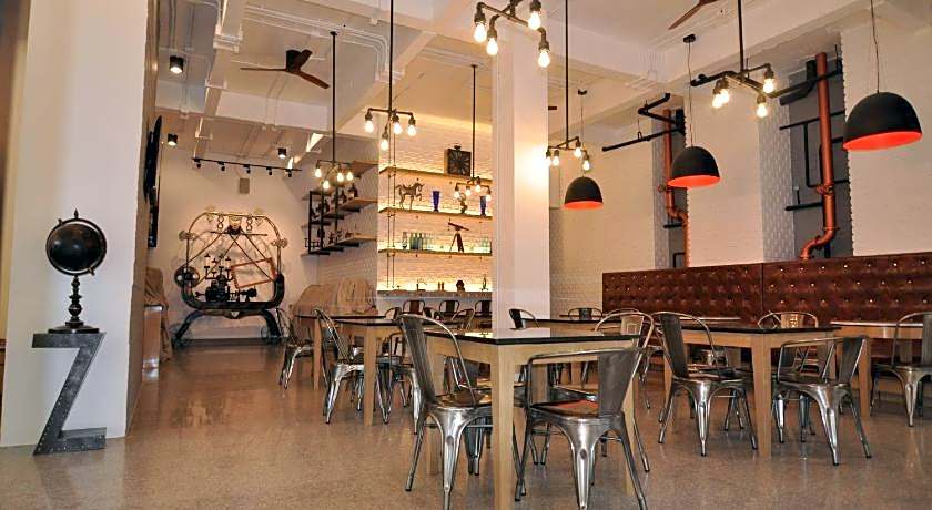 Forty Winks Phuket Hotel