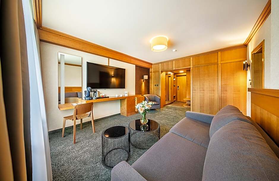Harmony Club Hotel