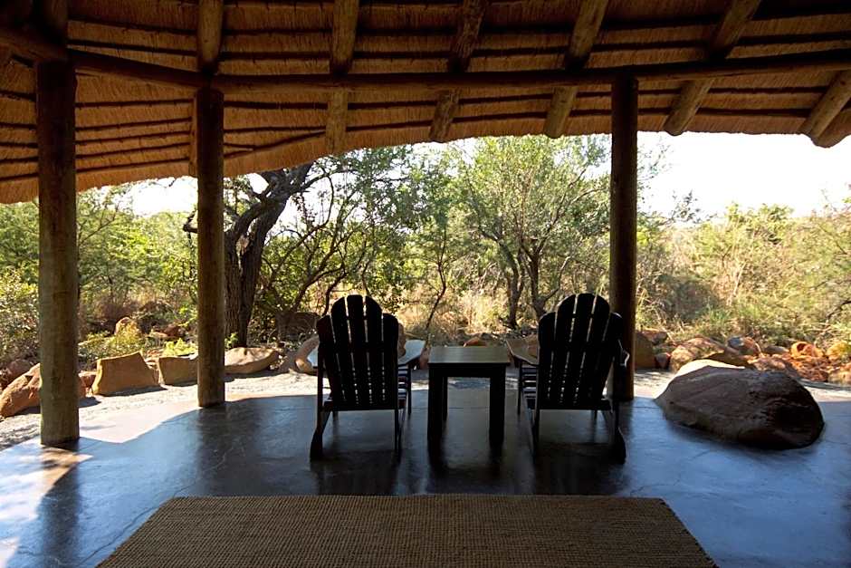 Umzolozolo Private Safari Lodge & Spa