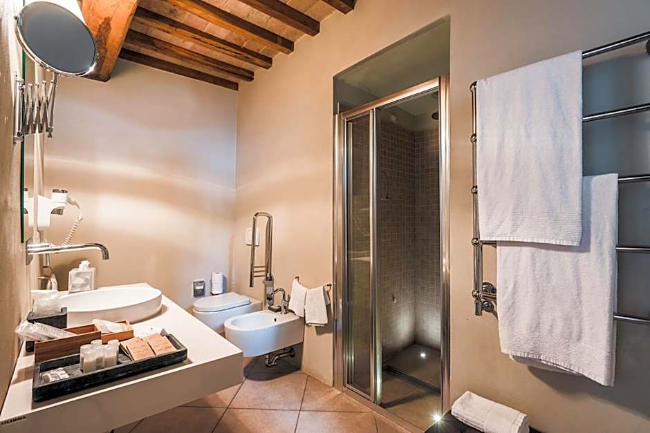 Photo 1 of 2 of Deluxe Suite